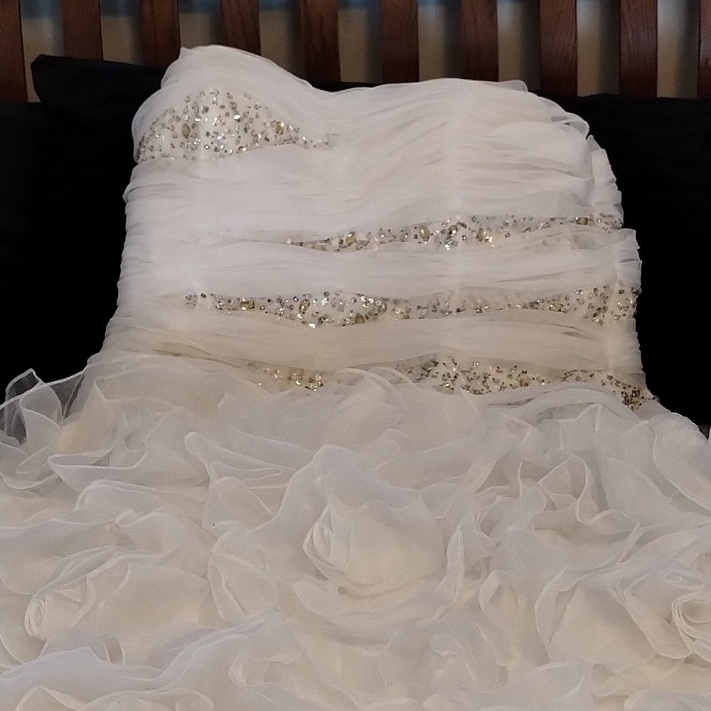 Wedding dress size 3x Brand FIESTA
